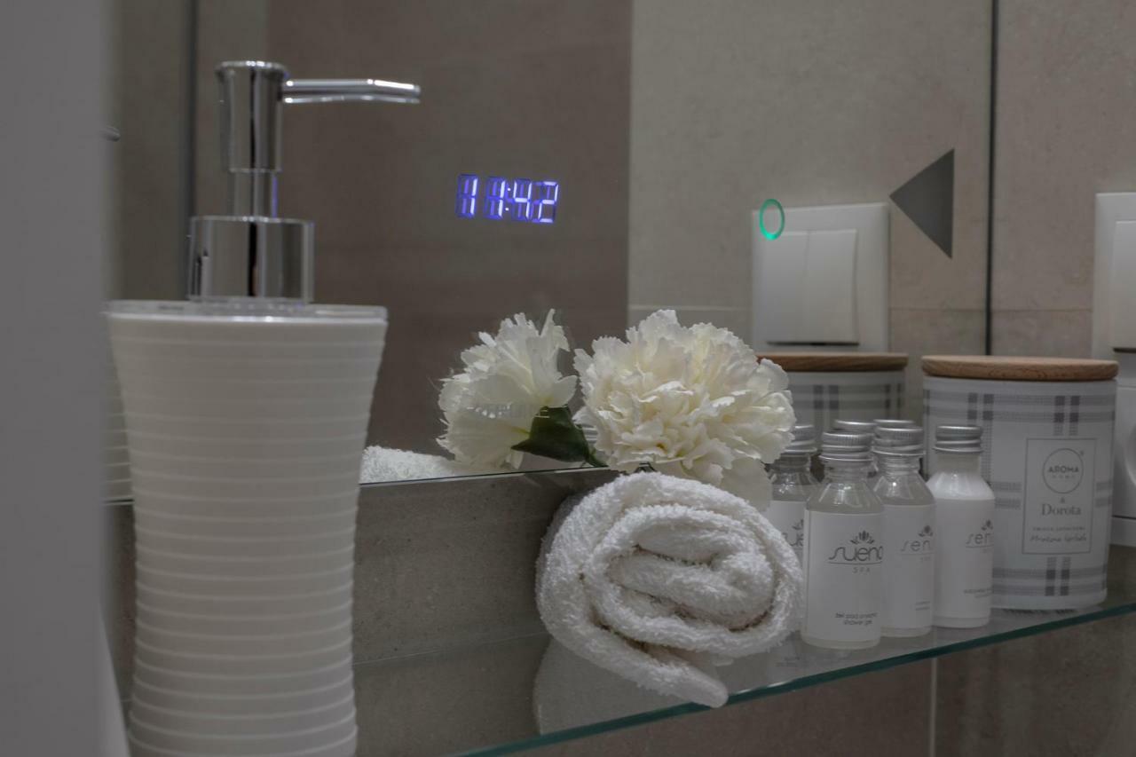 Wlr Apartments - Hoza I Varsó Kültér fotó